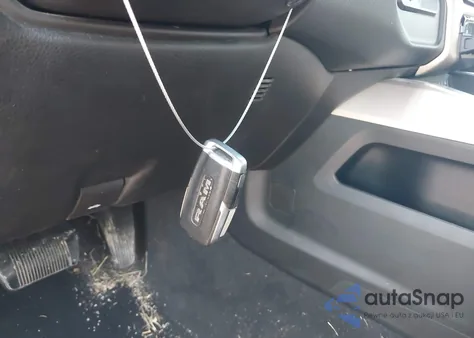 2019 Ram 3500 Laramie 4X4 8' Box z USA, uszkodzony, nr VIN 3C63RRJL5KG524928